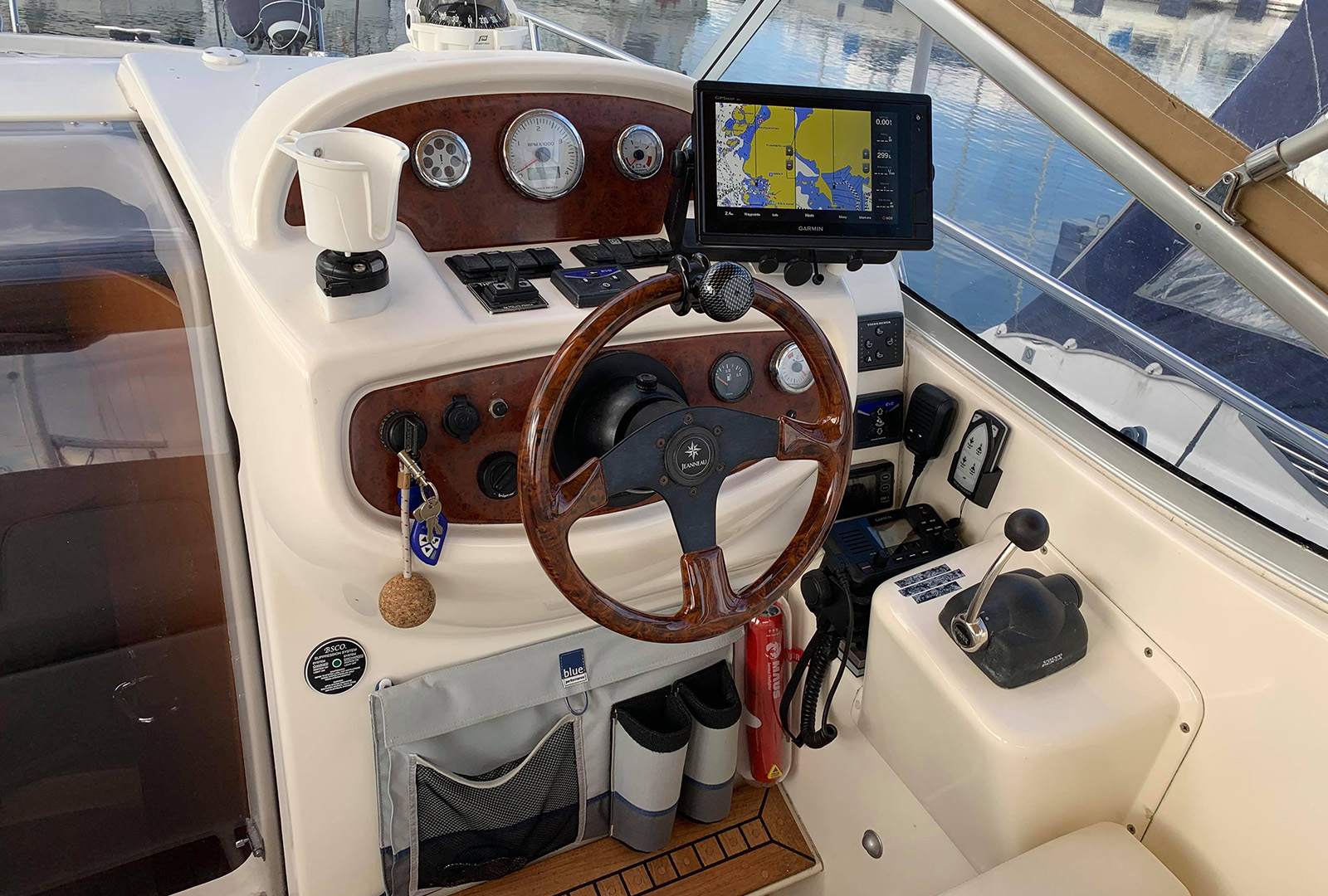 Maus-spain-espacios-barcos_0003_MAUS Xtin Klein Boat(4)