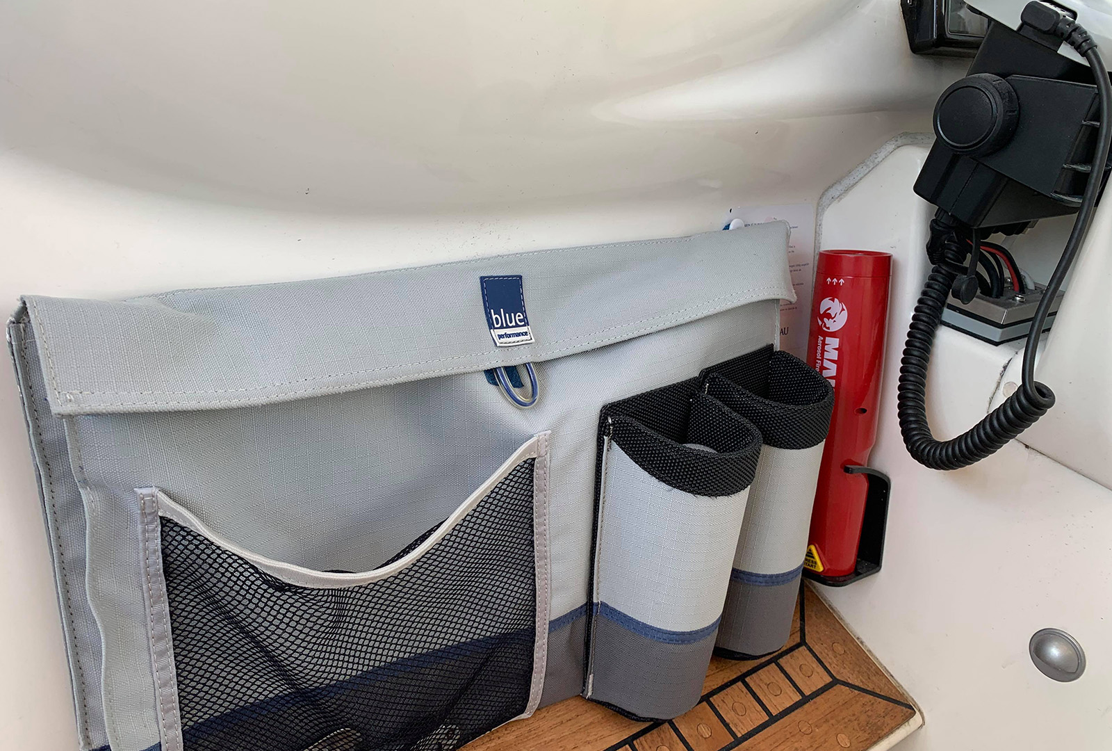 Maus-spain-espacios-barcos_0004_MAUS Xtin Klein Boat(3)