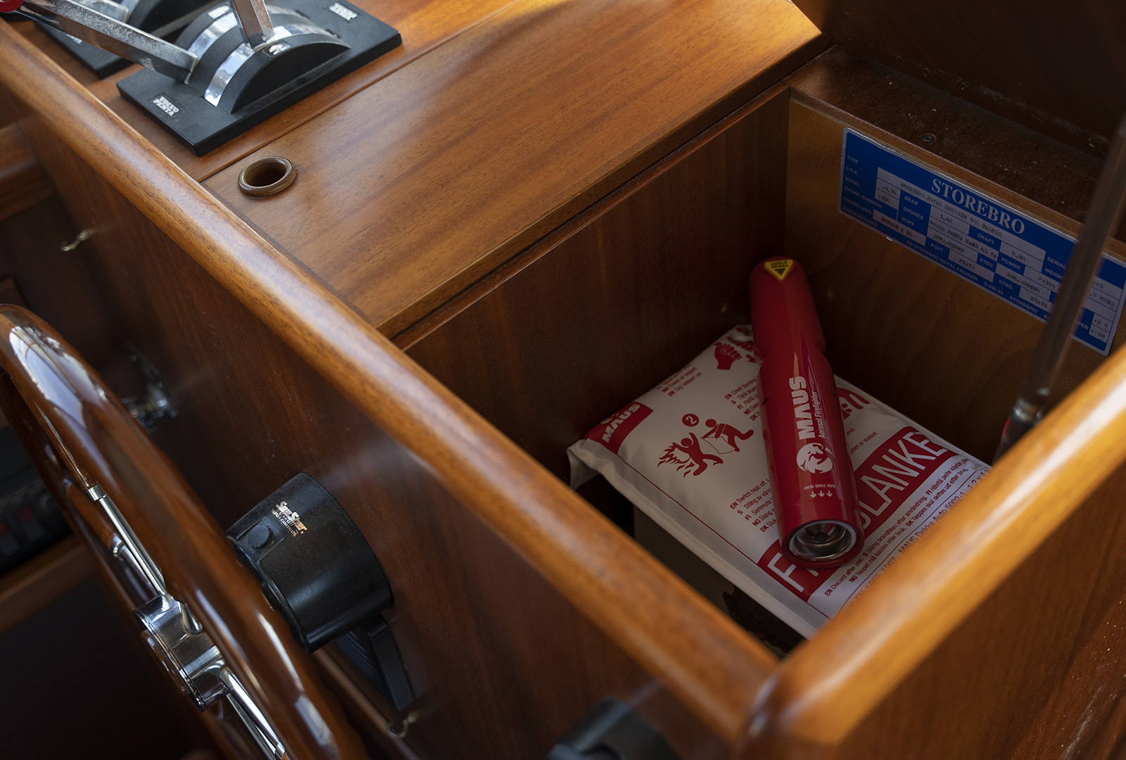 Maus-spain-espacios-barcos_0005_MAUS Xtin Klein Boat(2)