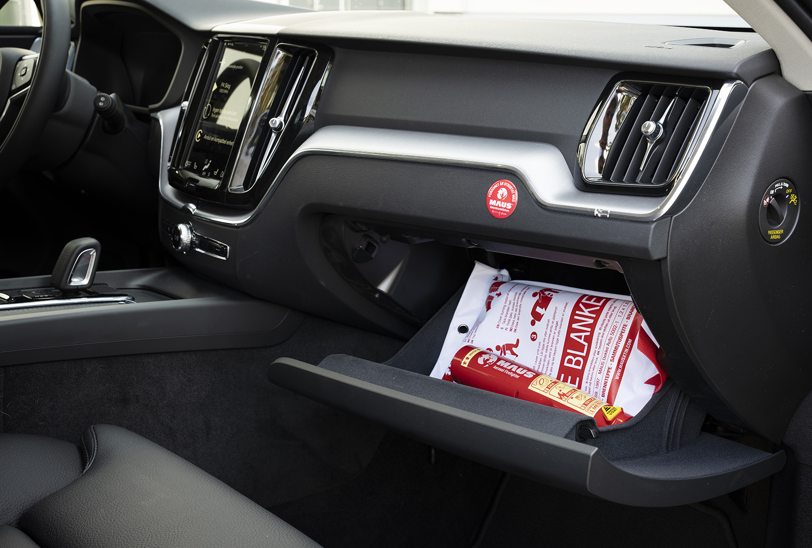 maus-spain-espacios-moto-coche_0001_maus-volvo4